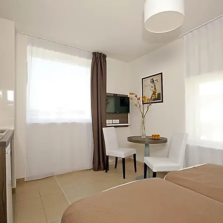 아파트호텔 Sejours & Affaires Atlantis 2*